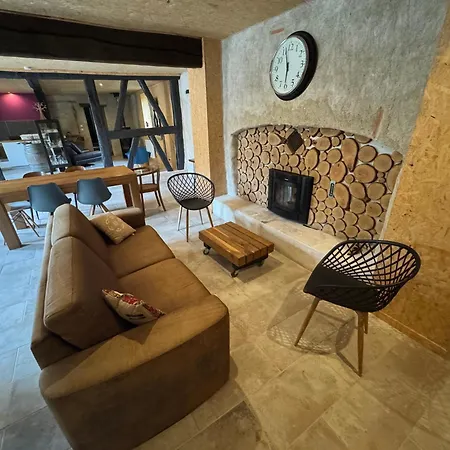 Les Inattendus Bed & Breakfast *